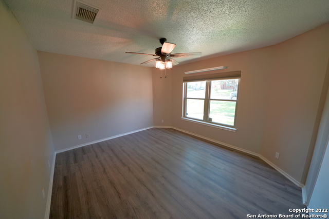 Image 26 of 34 For 6883 Crested Quail