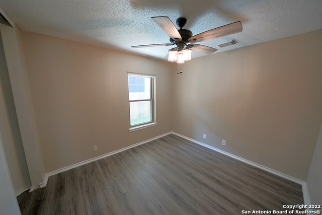 Image 28 of 34 For 6883 Crested Quail