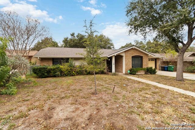 Image 2 of 30 For 11611 Veradero