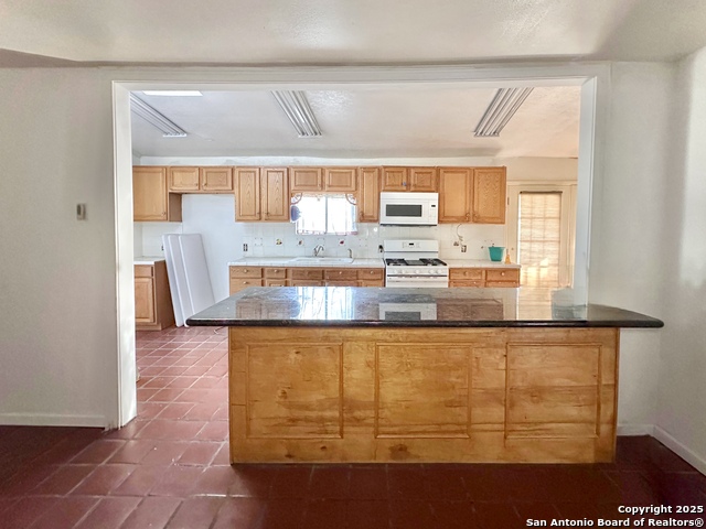 Image 15 of 53 For 2103 Fm 2790