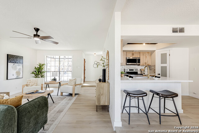 Image 14 of 36 For 2615 Lone Summit St.