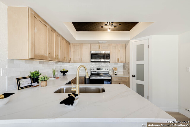 Image 18 of 36 For 2615 Lone Summit St.