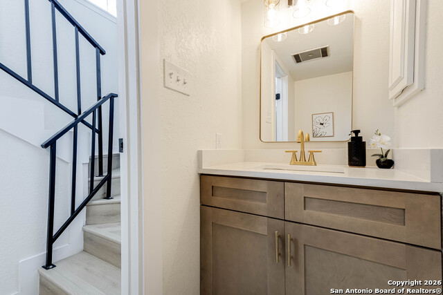 Image 28 of 36 For 2615 Lone Summit St.