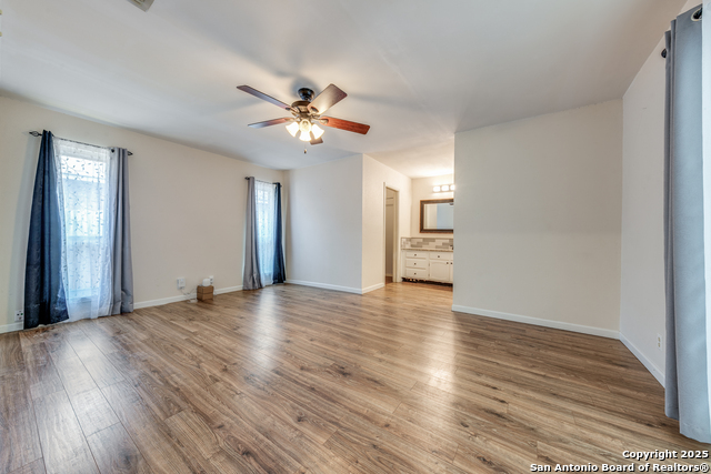 Image 19 of 26 For 13739 Wood Point