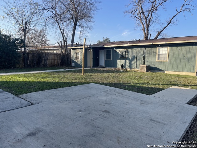 Image 20 of 20 For 302 Storeywood