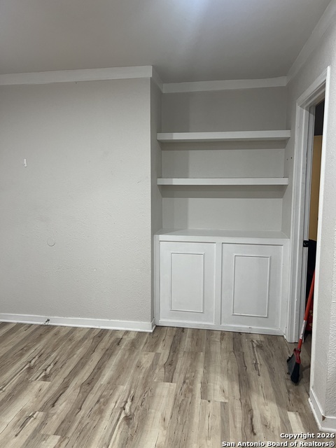 Image 4 of 20 For 302 Storeywood