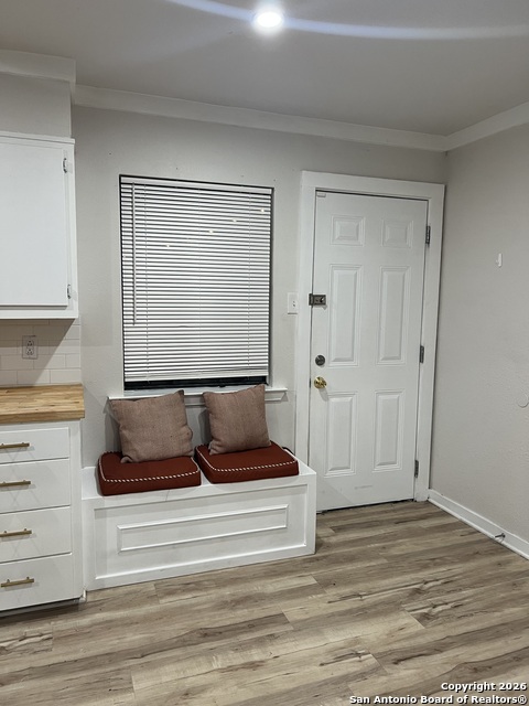 Image 8 of 20 For 302 Storeywood