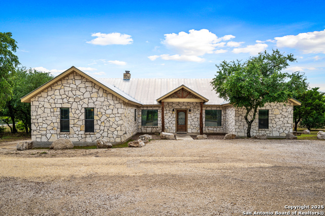 Details for 72 Mountain Laurel, ConCan, TX 78838