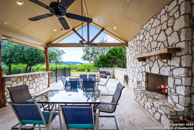 Image 14 of 47 For 72 Mountain Laurel