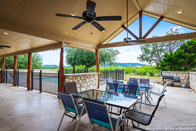 Image 15 of 47 For 72 Mountain Laurel