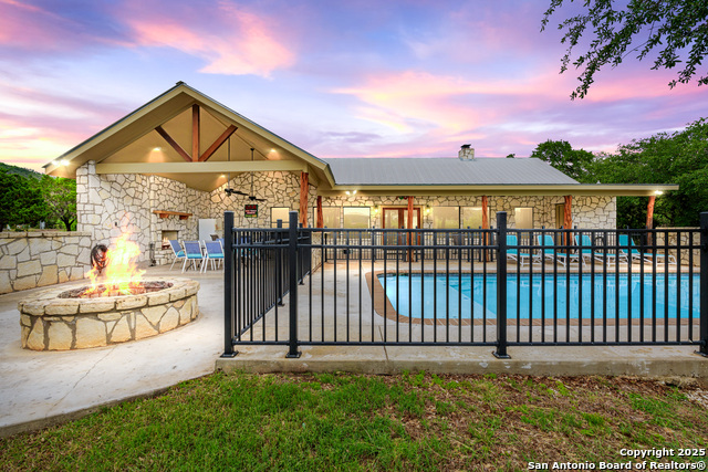 Image 26 of 47 For 72 Mountain Laurel