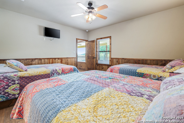 Image 30 of 47 For 72 Mountain Laurel