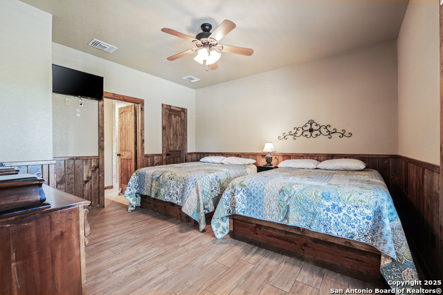 Image 33 of 47 For 72 Mountain Laurel