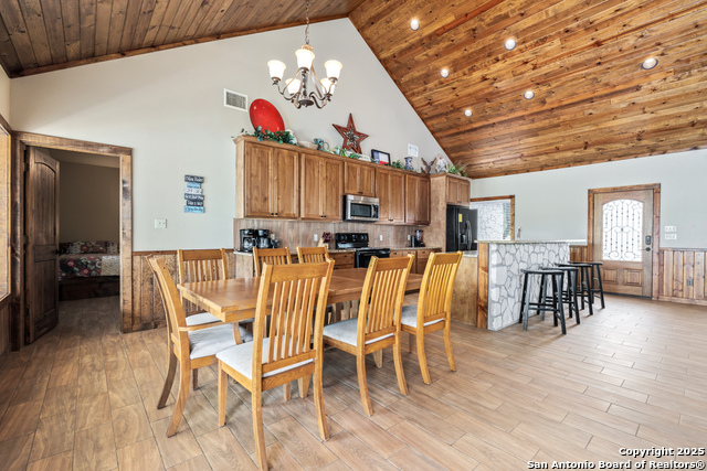 Image 38 of 47 For 72 Mountain Laurel