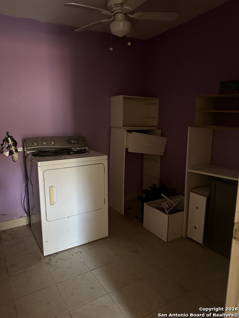 Image 10 of 25 For 423 Burton Ave