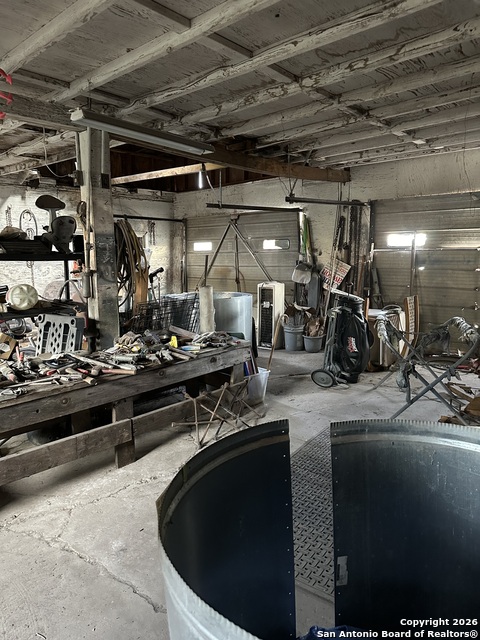 Image 20 of 25 For 423 Burton Ave