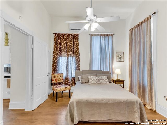 Image 16 of 20 For 103 Edinburg St