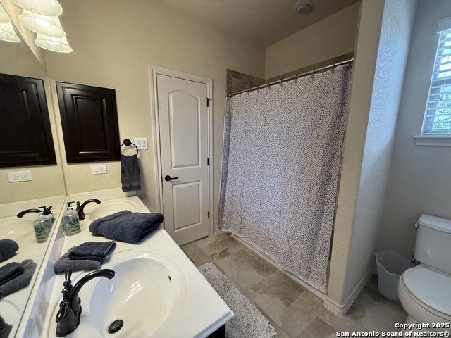 Image 17 of 40 For 25215 Estancia