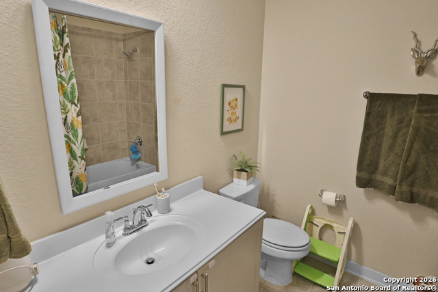 Image 23 of 25 For 6446 Babcock Rd 19