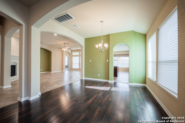 Image 17 of 49 For 23626 Misty Peak