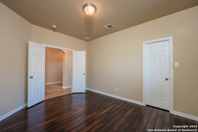 Image 29 of 49 For 23626 Misty Peak