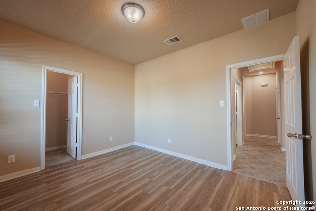 Image 31 of 49 For 23626 Misty Peak