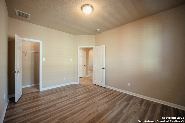 Image 33 of 49 For 23626 Misty Peak