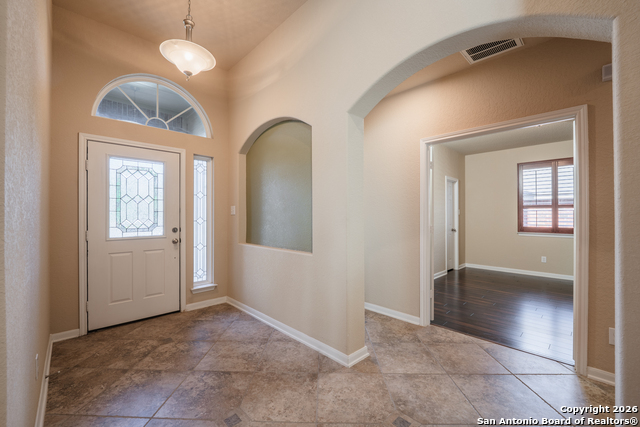 Image 4 of 49 For 23626 Misty Peak