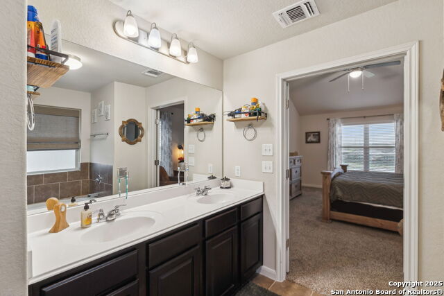 Image 38 of 54 For 2921 Sunset Summit