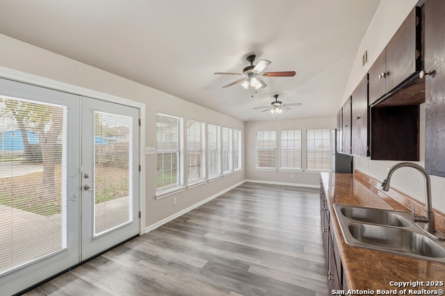 Image 3 of 15 For 411 Vestal W