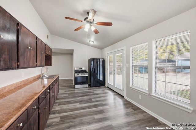 Image 4 of 15 For 411 Vestal W