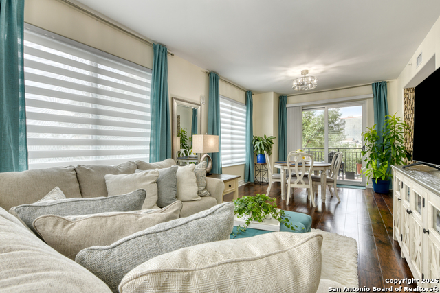 Image 12 of 37 For 215 Center St. N 206