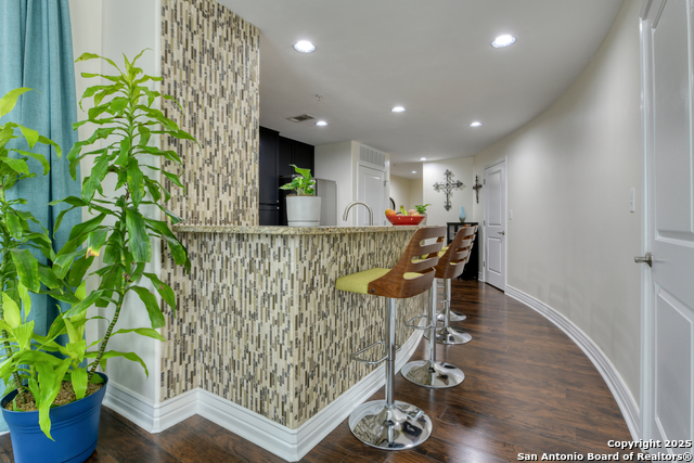 Image 9 of 37 For 215 Center St. N 206