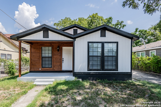 Details for 215 Oelkers  , San Antonio, TX 78204