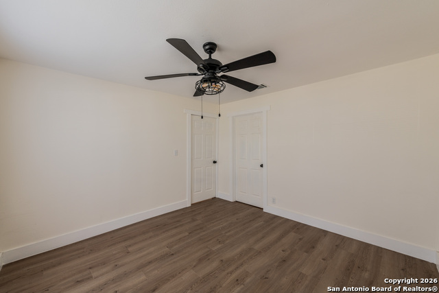 Image 19 of 21 For 215 Oelkers  