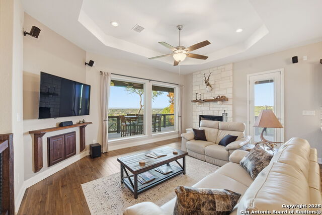 Image 16 of 49 For 1630 Bella Vista