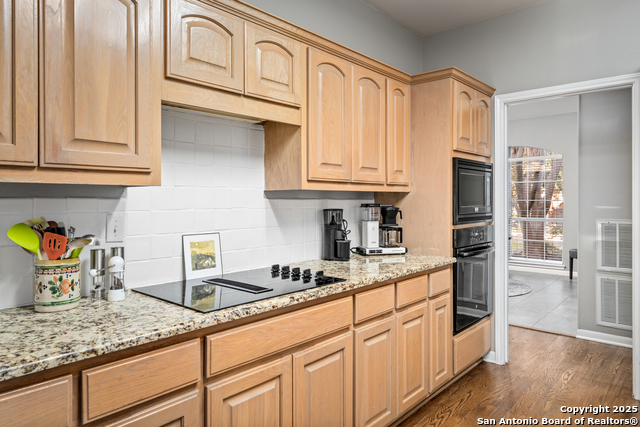 Image 14 of 43 For 2222 Postoak