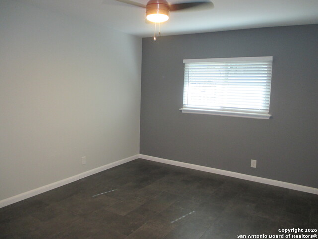 Image 8 of 20 For 7126 Spring Flower