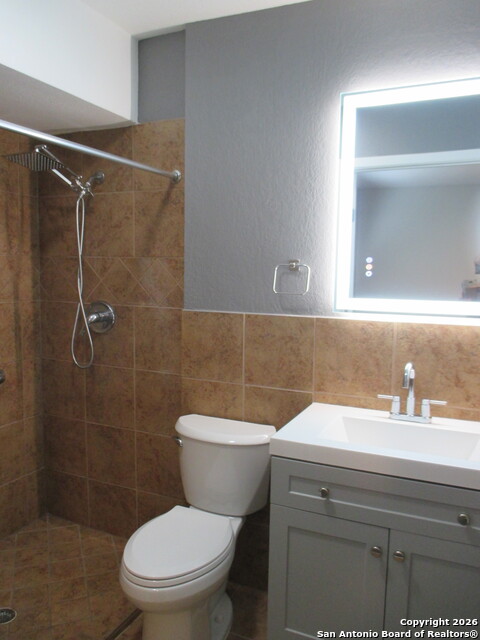 Image 9 of 20 For 7126 Spring Flower