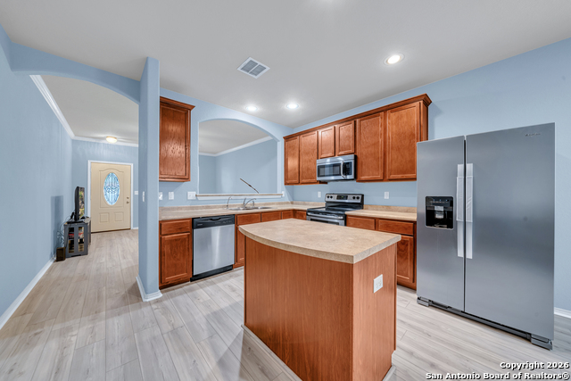 Image 10 of 25 For 3823 Amber Chase