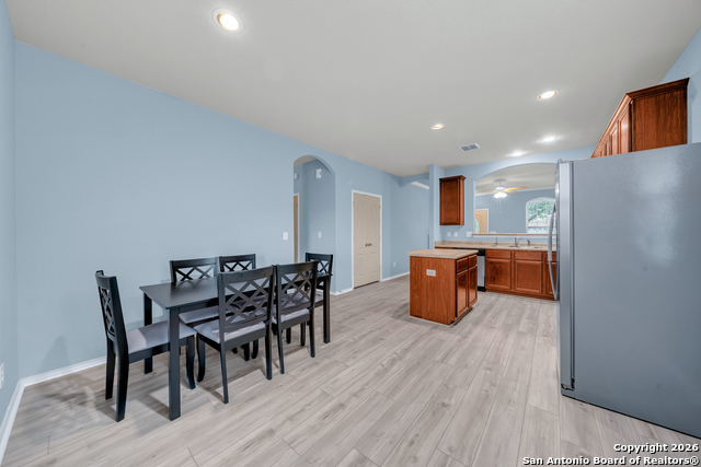 Image 14 of 25 For 3823 Amber Chase