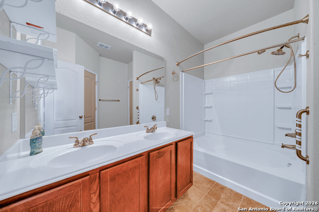 Image 19 of 25 For 3823 Amber Chase