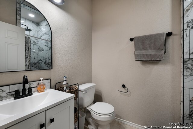 Image 17 of 27 For 5802 Acacia Farm