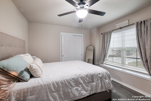 Image 21 of 27 For 5802 Acacia Farm