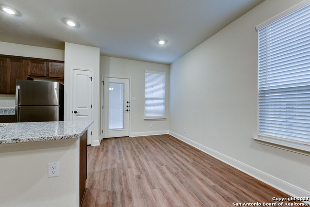 Image 5 of 27 For 13846 Enzo Gate  102