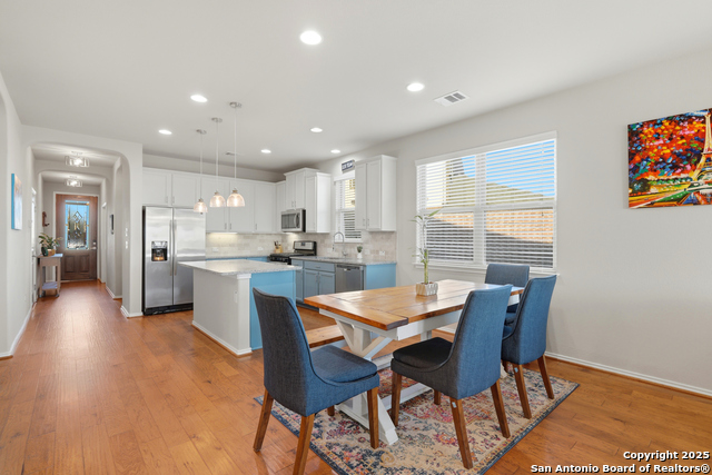 Image 5 of 16 For 8526 Meri Leap