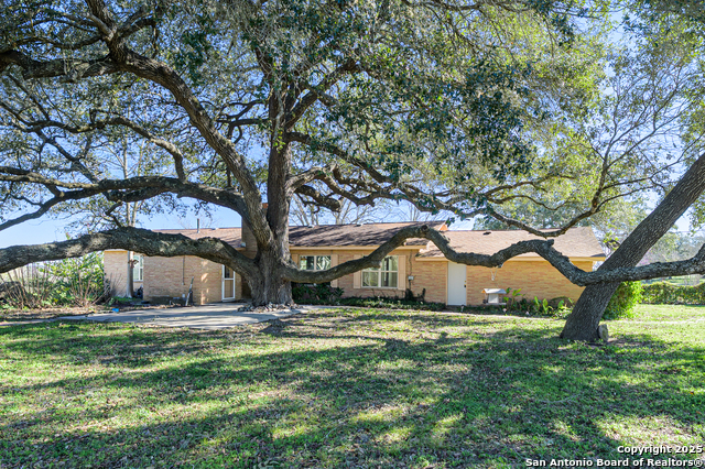 Image 11 of 44 For 1173 Charco Rd