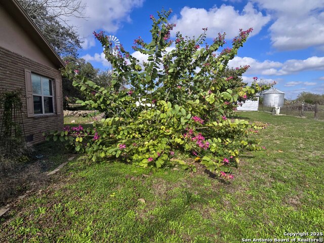 Image 17 of 44 For 1173 Charco Rd