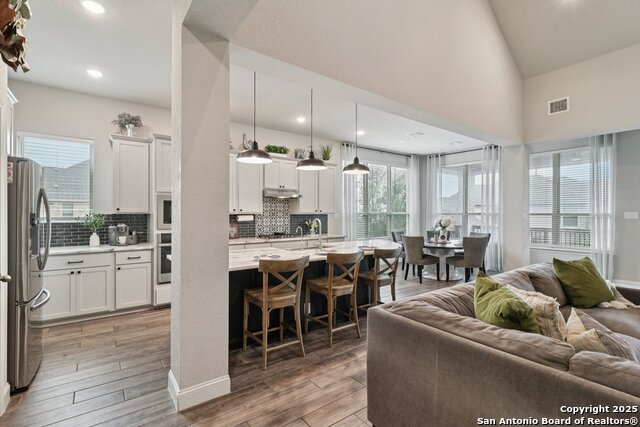 Image 12 of 47 For 32140 Mustang