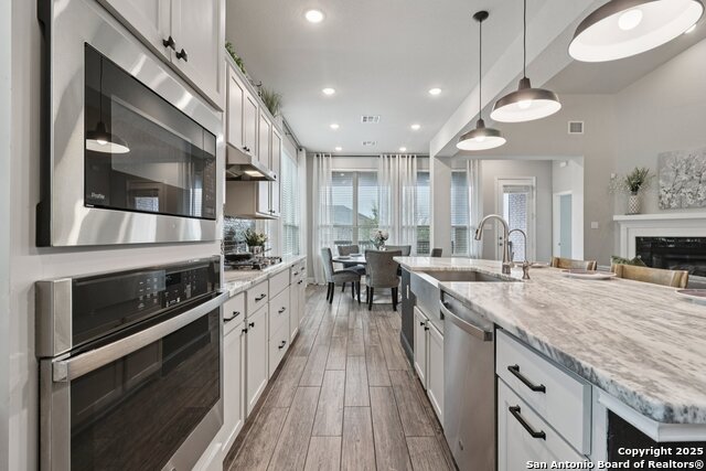 Image 16 of 47 For 32140 Mustang